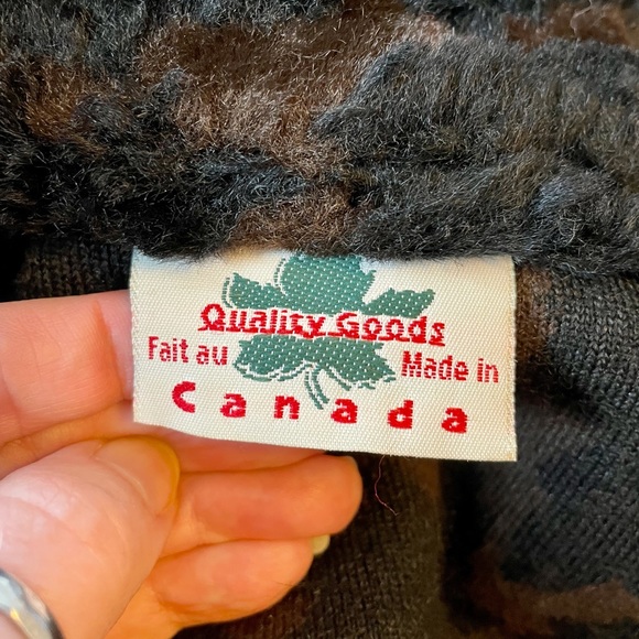 Beautiful Vintage Faux Fur Vest - Picture 4 of 4